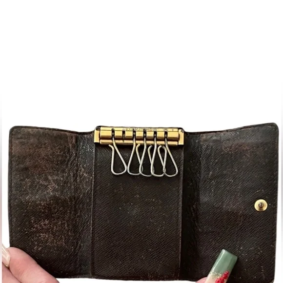 Louis Vuitton Damier Ebene 6 key holder